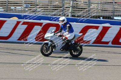 media/Aug-27-2022-Fastrack Riders (Sat) [[c588535105]]/Level 1/Session 1 Start Finish/